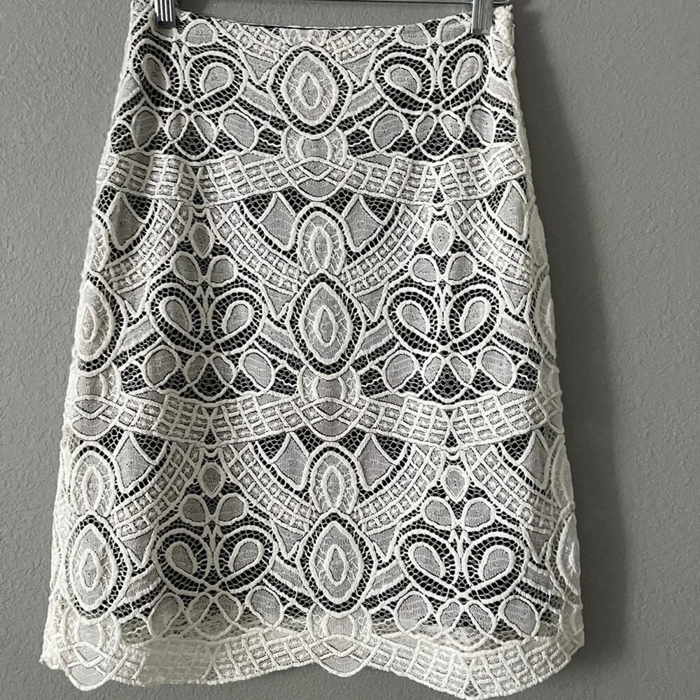 L'Agence Lace Skirt - Picture 3 of 9
